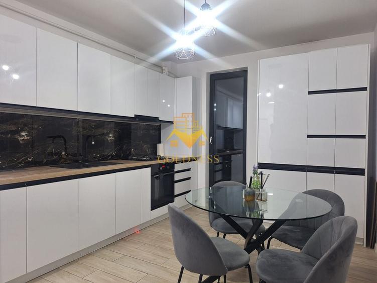 Apartament cu 3 camere semidecomandat, mobilat în Zorilor