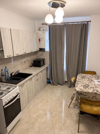 Apartament cu 2 camere decomandat, mobilat în Circumvalațiunii