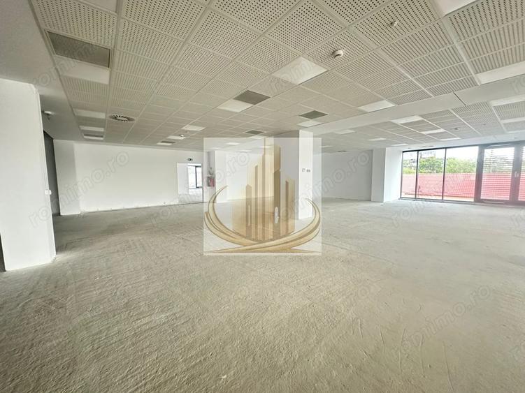 Spațiu comercial, de 4,800 mp, în Central