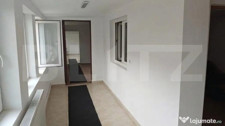 Casă cu 4 camere cu Teren 619 Mp în Cornești