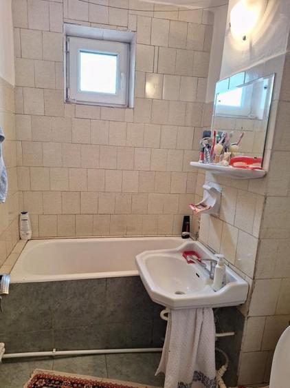 Apartament cu 3 camere decomandat în Plantelor