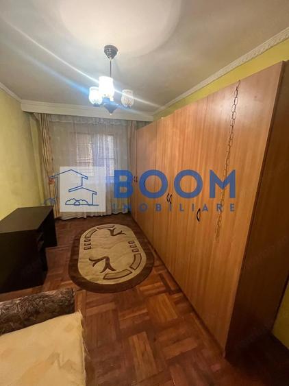 Apartament cu 3 camere semidecomandat în Ostroveni