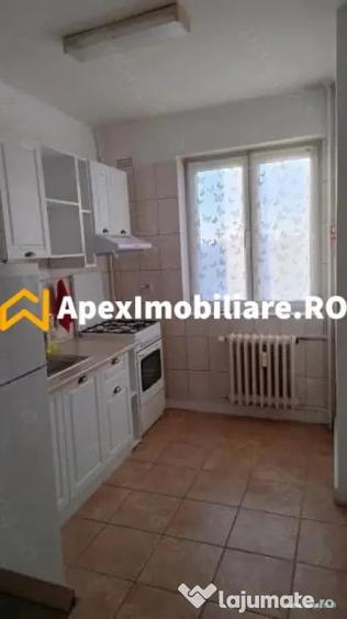 Apartament cu 2 camere semidecomandat în Cantemir