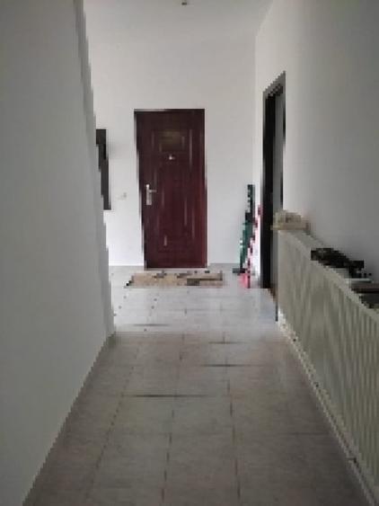 Casă cu 3 camere cu Teren 100 Mp în Central