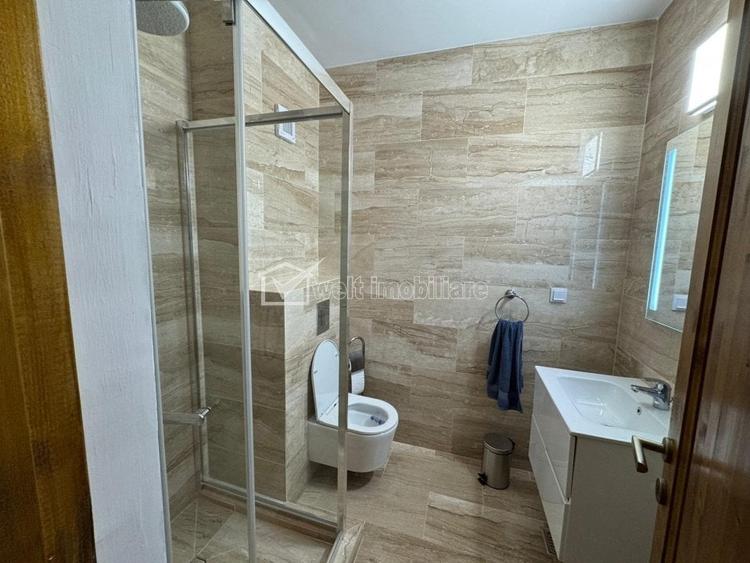 Apartament cu 3 camere semidecomandat în Central