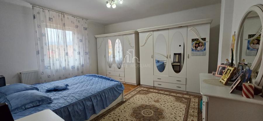 Casă individuală cu 5 camere cu Teren 192 Mp în Central