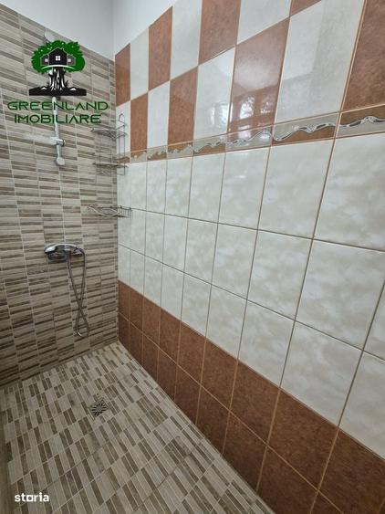 Casă cu 4 camere în Podul de Fier