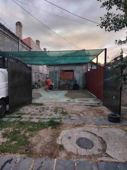 Casă cu 2 camere cu Teren 266 Mp în Republicii