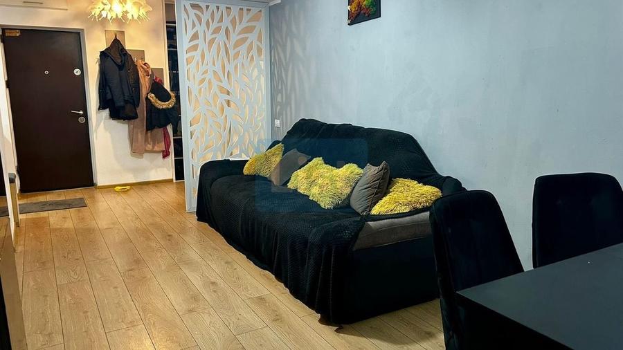Apartament cu 3 camere decomandat, mobilat în Ștefan cel Mare