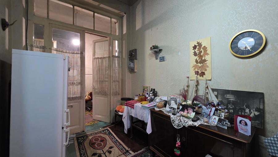 Apartament cu 4 camere semidecomandat în Universitate