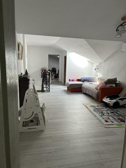 Casă cu 3 camere în Central