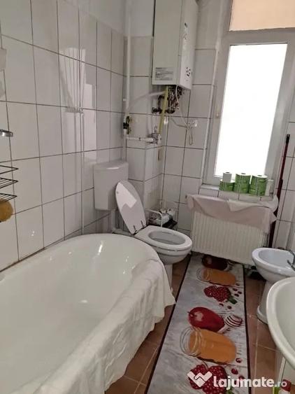 Apartament cu 2 camere decomandat în Foișorul de Foc