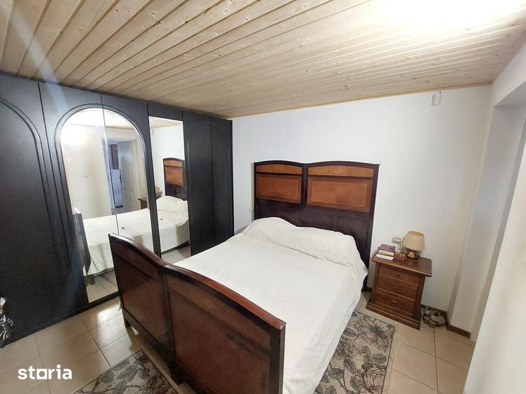Casă cu 5 camere cu Teren 675 Mp în Gura Ocniței