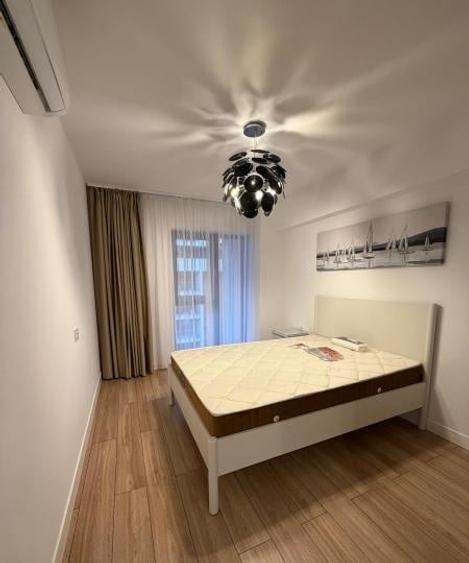 Apartament cu 3 camere semidecomandat, mobilat în Pipera