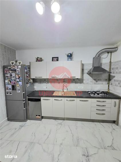 Casă cu 5 camere cu Teren 201 Mp în Central