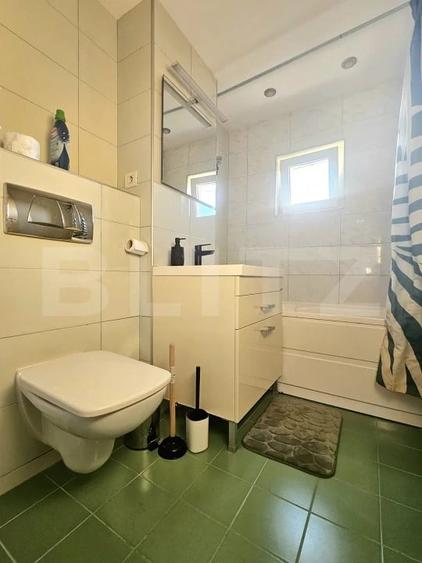 Apartament cu 4 camere decomandat în Bucovina