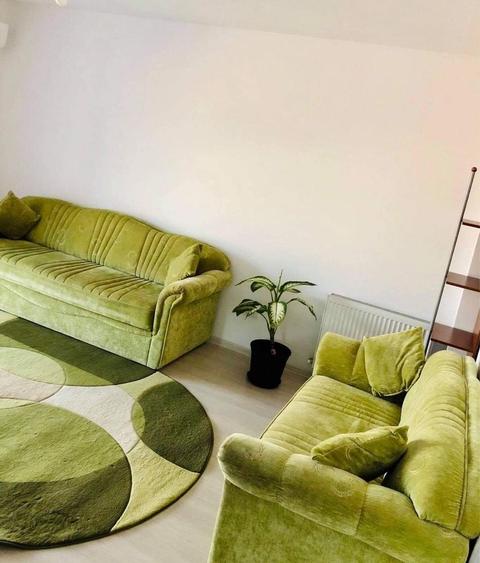Apartament cu 2 camere decomandat în Roșu