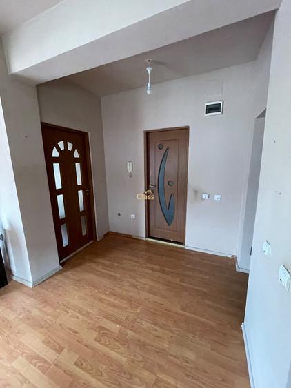 Apartament cu 2 camere semidecomandat, mobilat în Bună Ziua