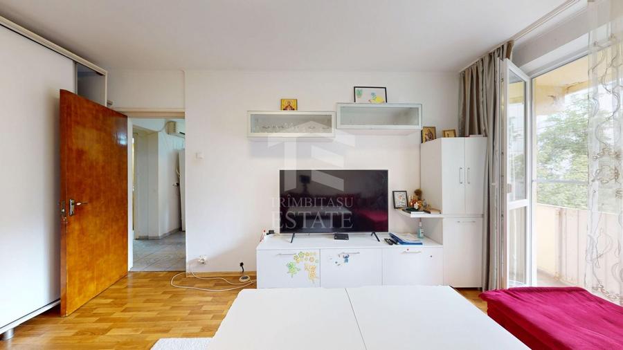 Apartament cu 3 camere decomandat, mobilat în Drumul Taberei