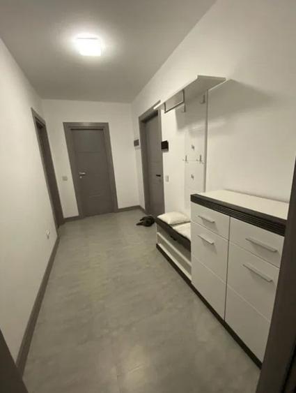 Apartament cu 2 camere semidecomandat în Tătărași