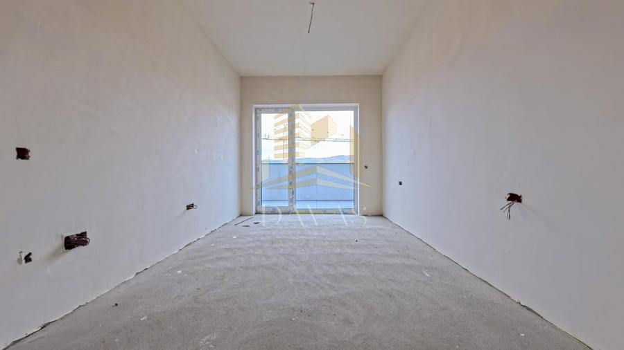Apartament cu 3 camere semidecomandat în Baciu