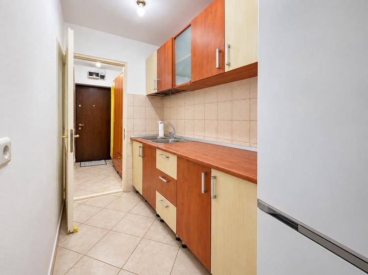 Garsonieră decomandată în Platoul Izvor