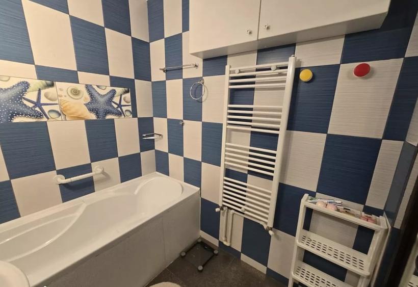 Apartament cu 2 camere semidecomandat, mobilat în Tomis II