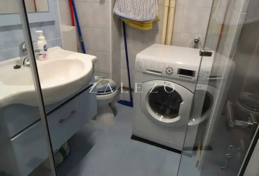 Apartament cu 2 camere decomandat, mobilat în Complex Studențesc