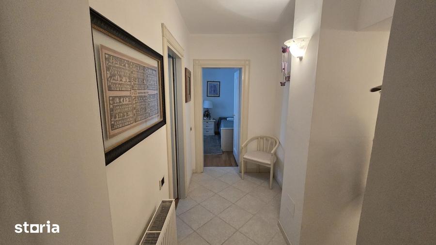 Apartament cu 4 camere în Central