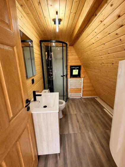 Casă cu Teren 870 Mp în Central