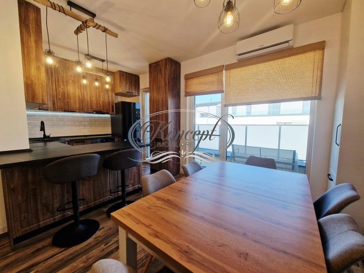 Apartament cu 3 camere semidecomandat, mobilat în Borhanci