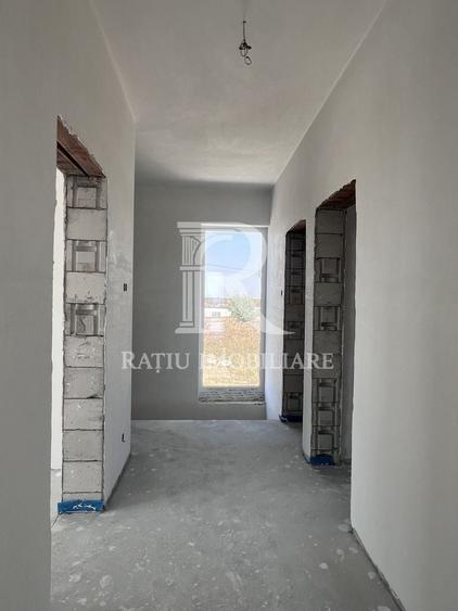Casă individuală cu 4 camere cu Canalizare în Dealuri Oradea