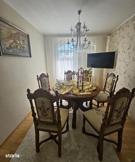 Casă cu 4 camere cu Teren 1229 Mp în Rontău