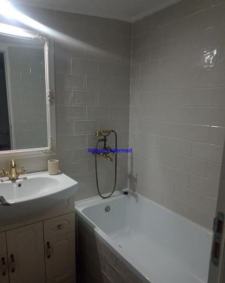 Casă cu 3 camere cu Teren 278 Mp în Palazu Mare
