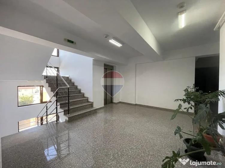 Apartament cu 2 camere decomandat în Sud