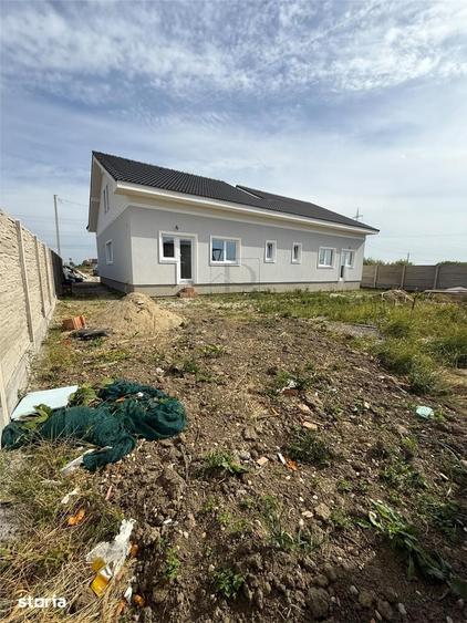 Casă cu 3 camere cu Teren 334 Mp în Moșnița Nouă