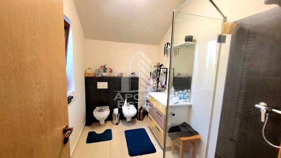 Duplex cu 4 camere cu Canalizare în Dumbrăvița