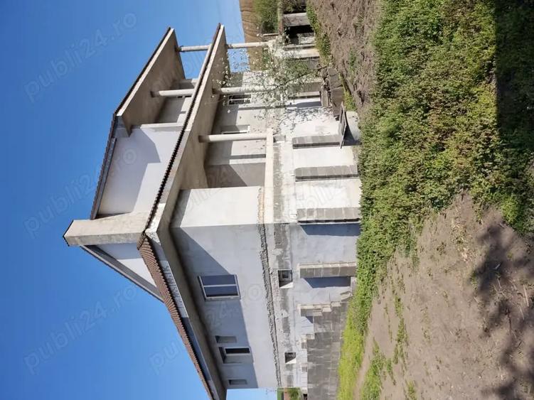 Casă cu 5 camere cu Teren 1200 Mp în Șeulia de Mureș