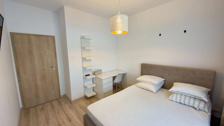 Apartament cu 2 camere decomandat, mobilat în Păcii