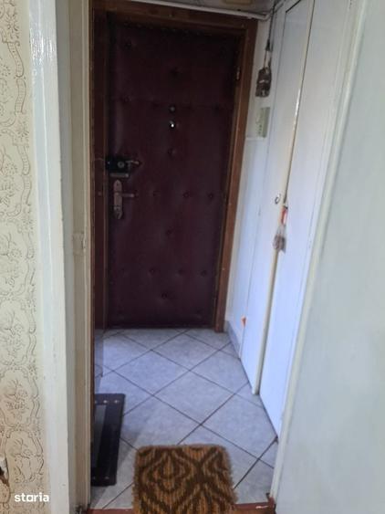 Apartament cu 2 camere etaj 3 din 4 zona P-ta Bucuresti-Gara Centrala - 3