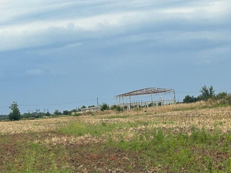 Teren Construcții extravilan de 20113 mp, în Odăi
