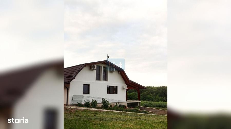 Casă cu 4 camere în Bălăceana
