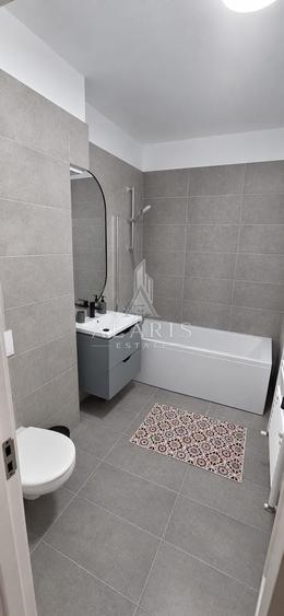 Apartament cu 2 camere semidecomandat, mobilat în Lipovei