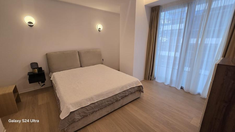 Apartament cu 3 camere decomandat în Floreasca