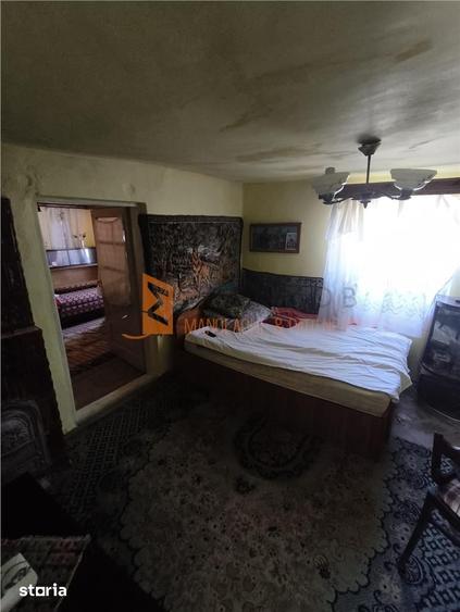 Casă cu 3 camere cu Teren 4859 Mp în Unguriu