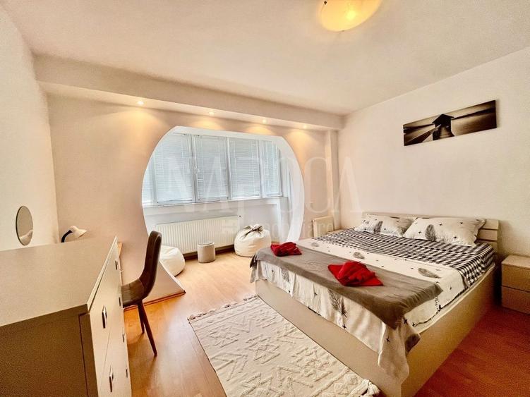 Apartament cu 3 camere decomandat în Plopilor