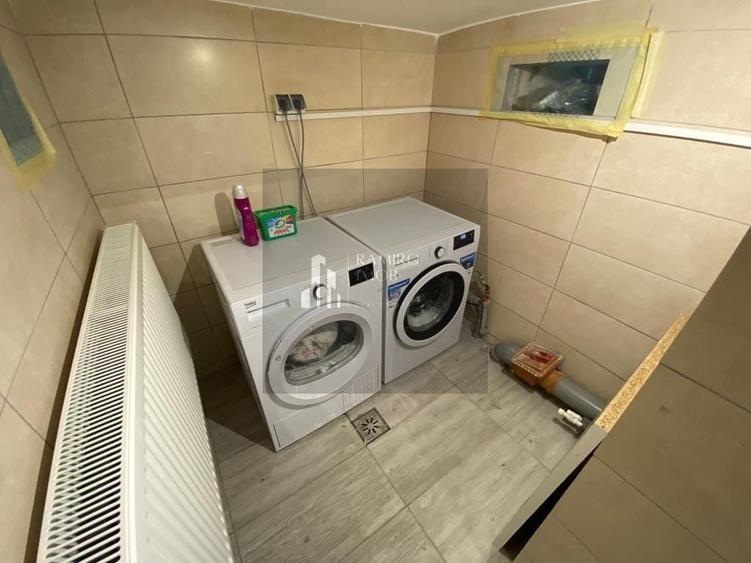 Apartament cu 7 camere semidecomandat, mobilat în Mărășești