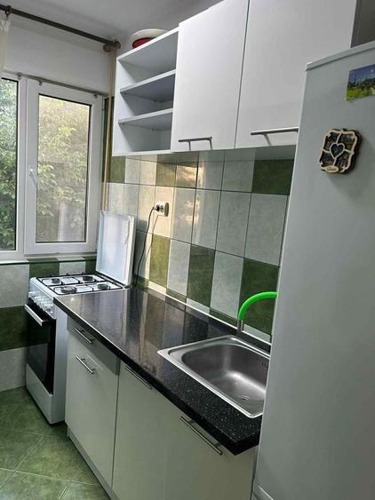 Apartament cu 2 camere decomandat în Vest