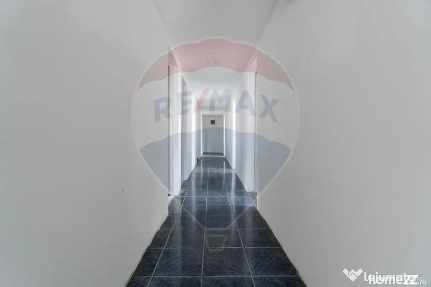 Apartament cu 7 camere decomandat în Ultracentral