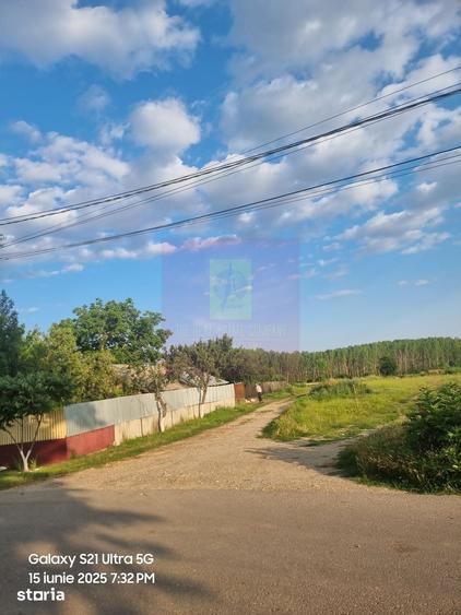 Teren de 2150 mp, în Bulbucata